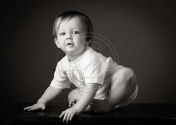 CY1F5577bw